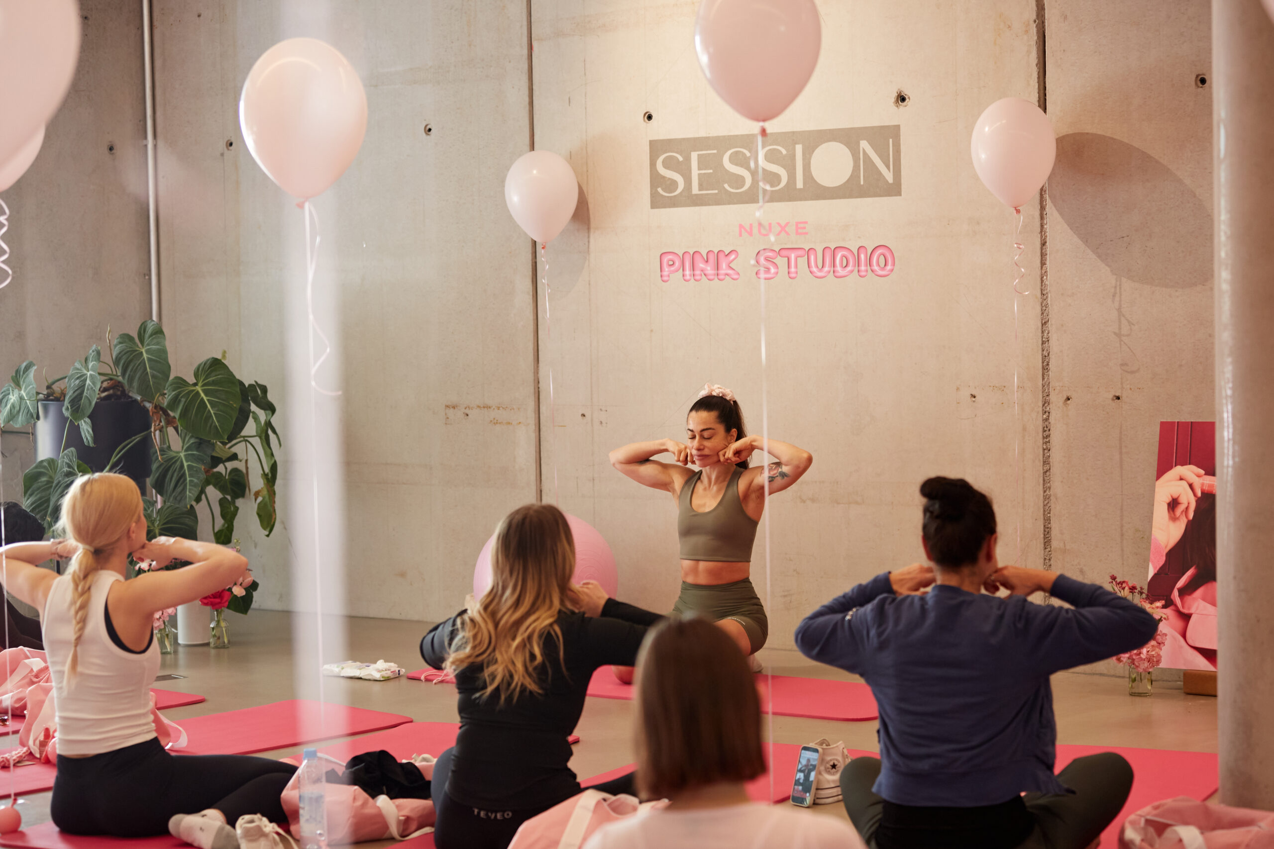 Pilates-Session beim NUXE Pink Studio Event in München